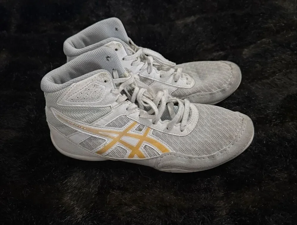 Asics Matflex 6 Wrestling Shoes 4 Gray Gold Lightweight Sneakers MMA